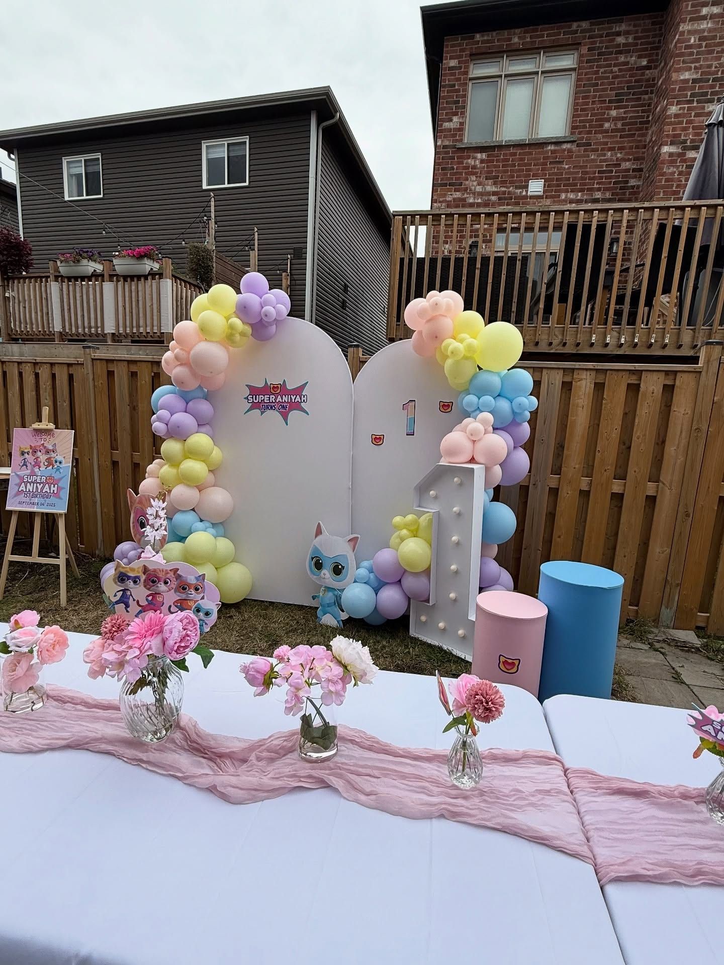 Birthday decor by Nami Creations (photo 1)