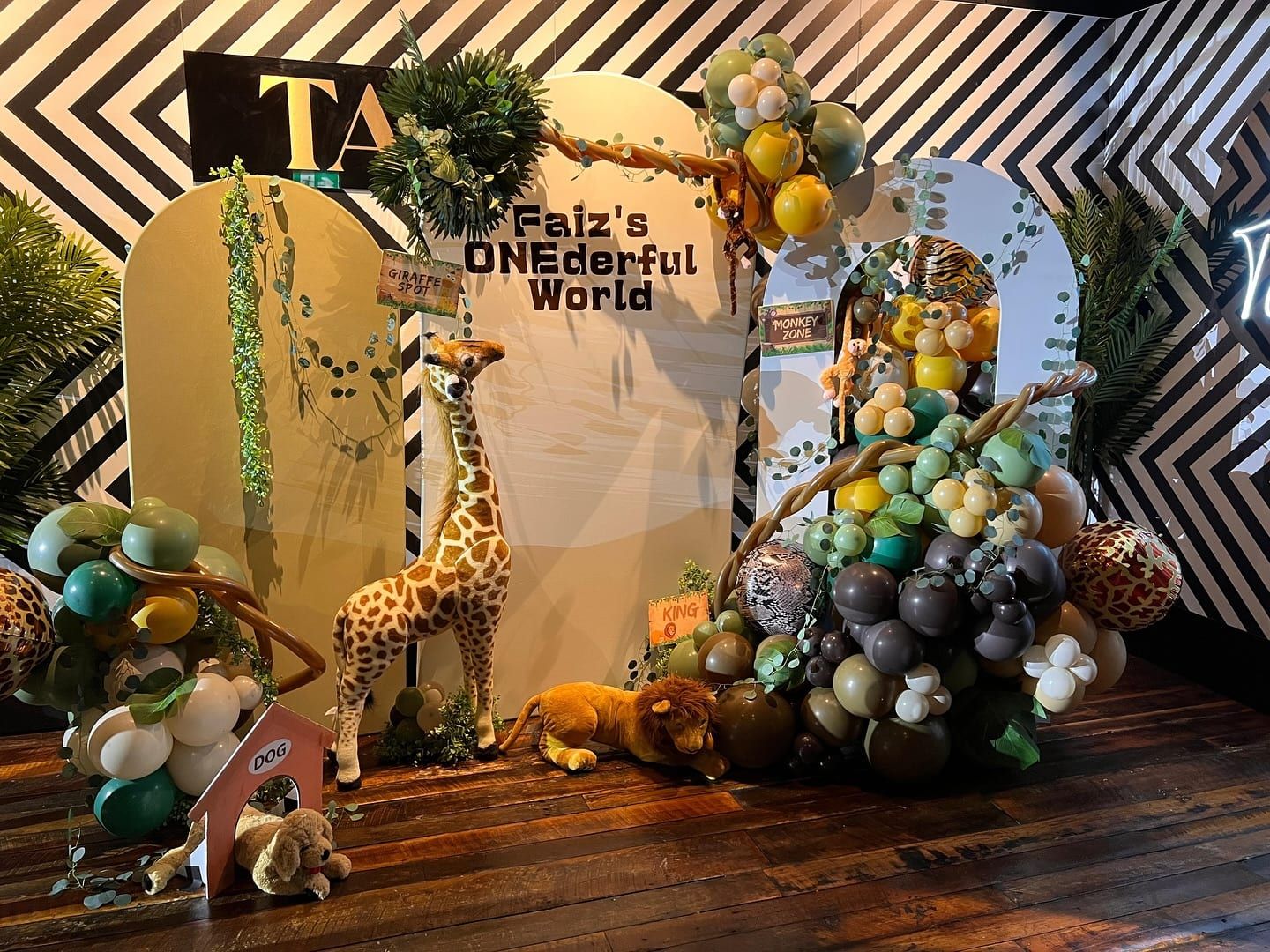 Birthday decor by Nami Creations (photo 17)