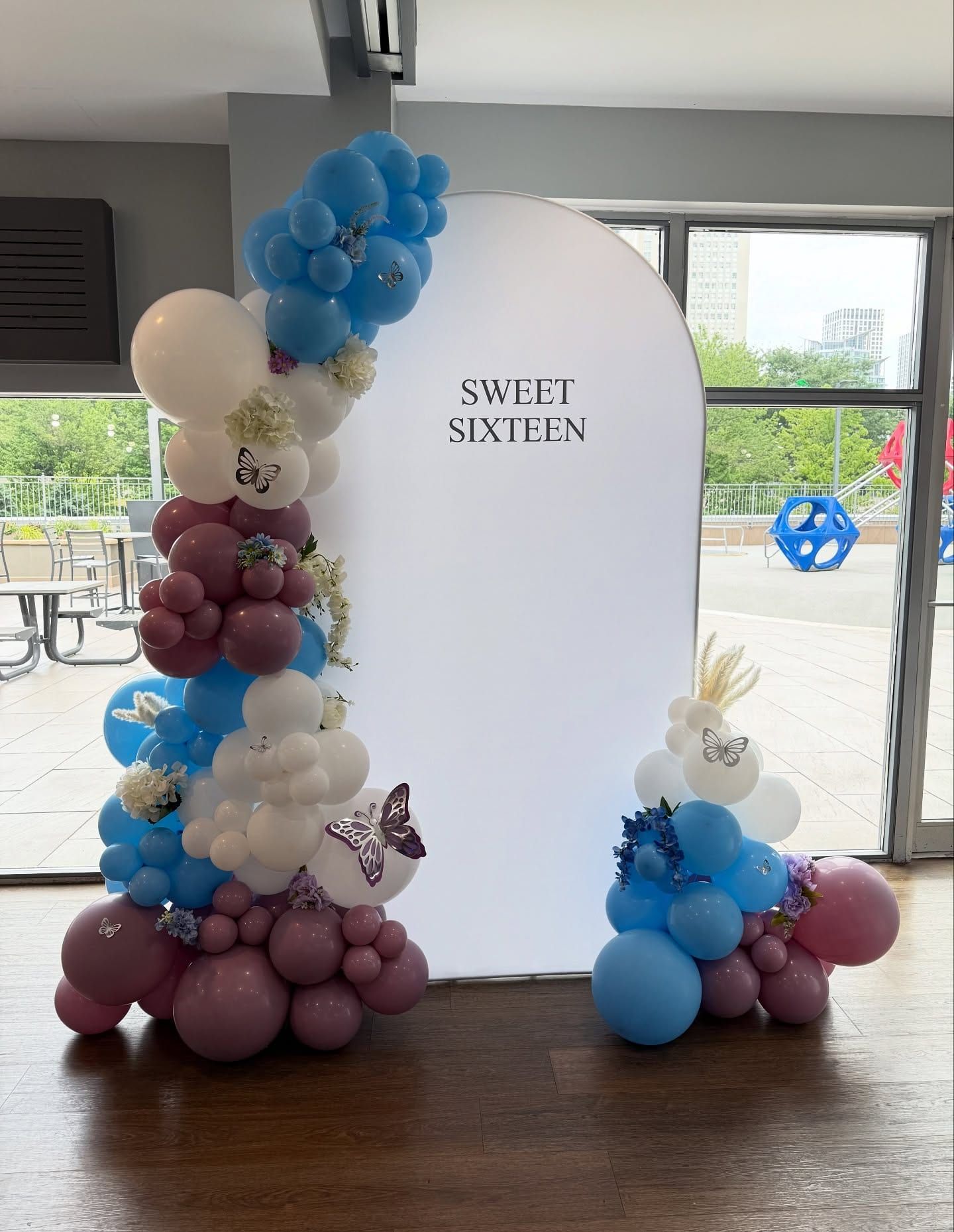 Birthday decor by Nami Creations (photo 5)