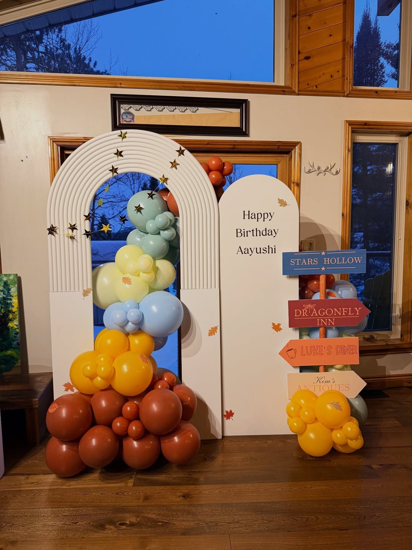 Birthday decor by Nami Creations (photo 6)