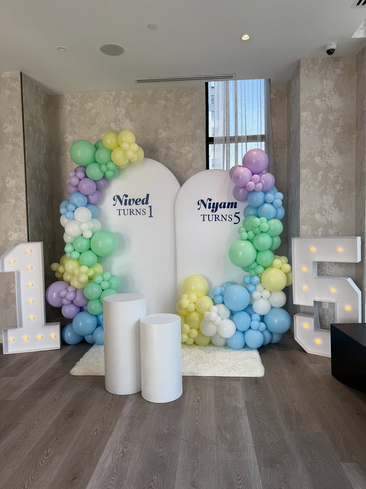 Birthday decor by Nami Creations (photo 7)